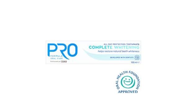 Pro-Formula Whitening Toothpaste