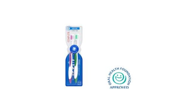 Pro-Formula Twin Pack Medium Toothbrush